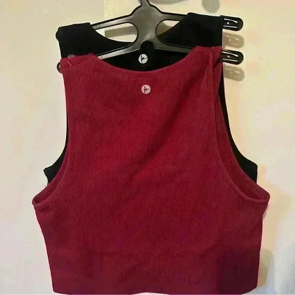 NEW BUNDLE 90 DEGREE REFLEX RIB SEAMLESS
HIGHLINE TANK WOMEN L - Picture 9 of 10